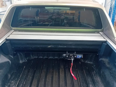 Konzola do pick-up korby pro montáž navijáku - i pod roletu či hardtop